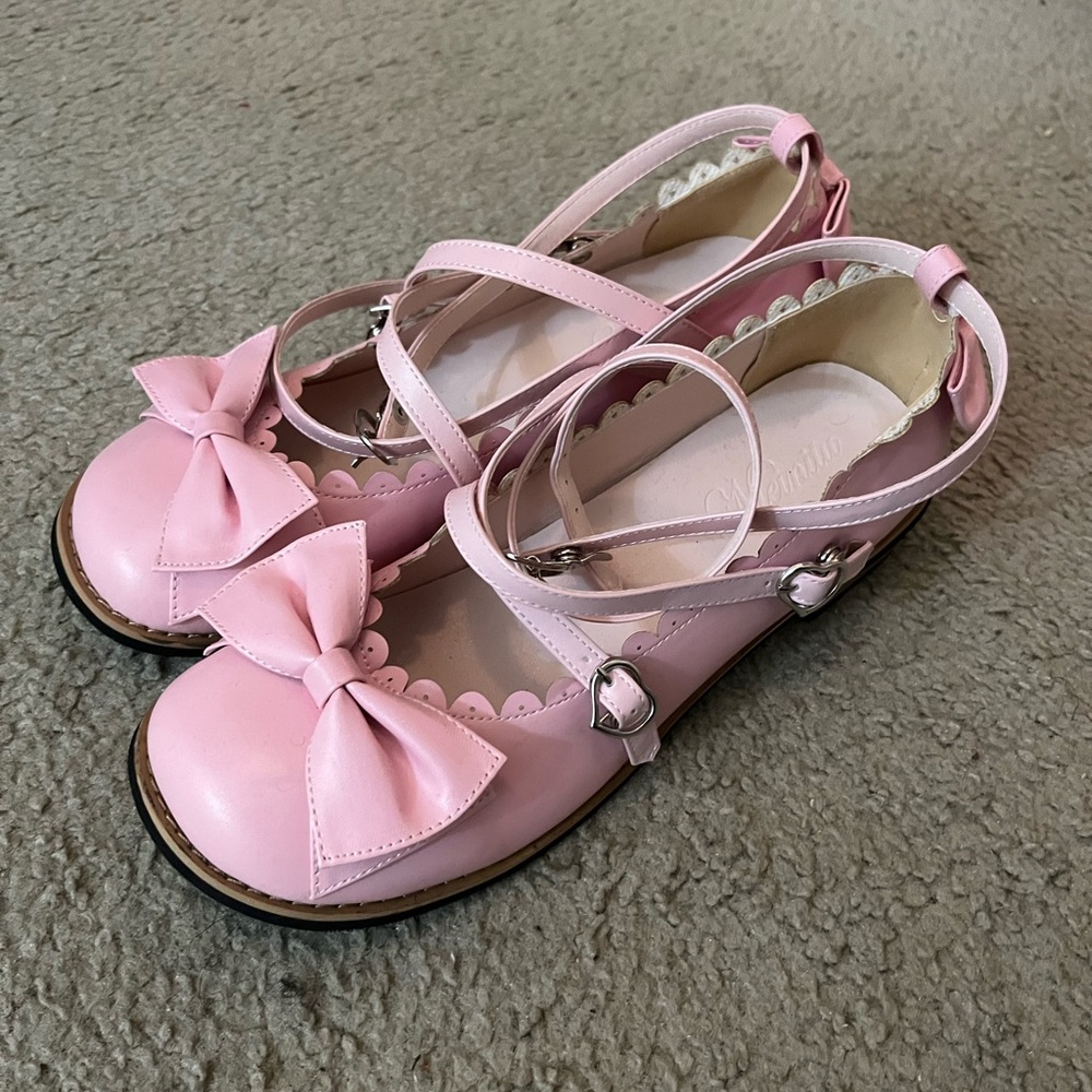 Pink Lolita shoes